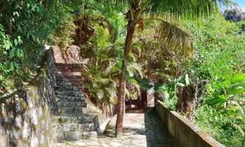 Imagem 2: Casa de condomínio para venda tem 737 metros quadrados com 6 quartos