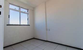 Imagem 6: Apartamento para aluguel possui 50 metros quadrados com 2 quartos em Centro - Fortaleza