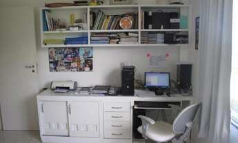 Imagem 6: Casa de condomínio para venda tem 230 metros quadrados com 4 quartos