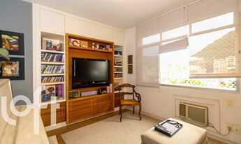 Imagem 6: Apartamento para venda possui 106 metros quadrados com 3 quartos em Lagoa - Rio de Janeiro