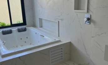 Imagem 7: Casa de condomínio para venda tem 292 metros quadrados com 4 quartos