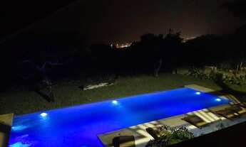 Imagem 4: Sobrado para aluguel possui 300 metros quadrados com 5 quartos em Centro - Santa Cruz Cabr