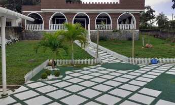 Imagem: Casa Castelo à venda, com maior parte da