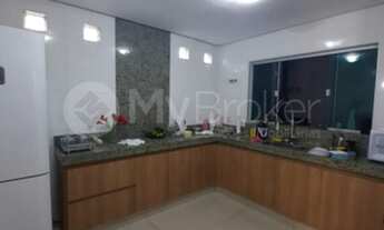 Imagem 4: Sobrado de 4 quartos, sendo 2 suítes americanas Condomínio fechado