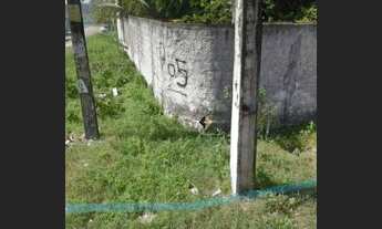 Imagem 3: Um terreno para construtores de casas em uma localização perfeta para moradia com 3 frent