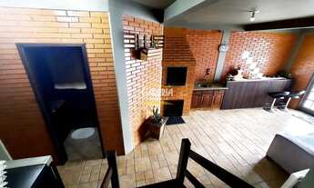 Imagem 6: Sobrado para venda tem 386 metros quadrados com 4 quartos em Boa Vista - Joinville - SC