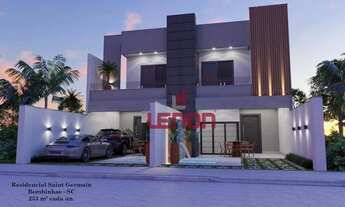 Imagem 2: Ótimo sobrado geminado com 3 dorm