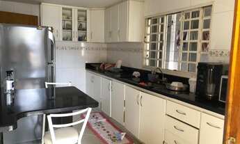 Imagem 5: Casa com 4 quartos - Bairro Setor Goiânia 2 em Goiânia