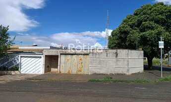 Imagem: Casa à venda, 2 quartos, 2 vagas, Alto