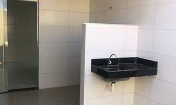 Imagem 7: Casa para venda possui 85 metros quadrados com 2 quartos sendo 1 suíte. e 1 banheiro socia