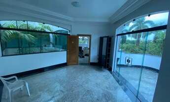 Imagem 2: CASA COM 1200M² 5 SUITES, 2 LOTES - DISPONIVEL PARA VENDA ACEITA FINANCIAMENTO