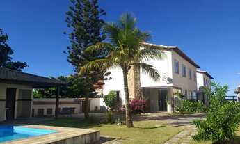 Imagem 5: Quarto com piscina em frente a praia