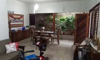 Imagem 5: Excelente casa no bairro Bessa com 185 m2, com 4 quartos, sendo 3 suítes. João Pessa/PB