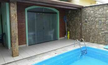 Imagem 2: Casa em Peruíbe, a poucos passos da praia c/ Piscina