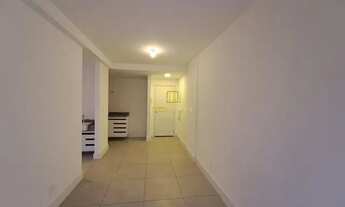 Imagem 2: Quarto e Sala Apartamento com 1 dormitório