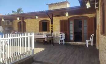 Imagem: Casa com 02 dormitórios sendo 01 suíte