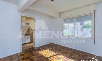 Imagem 3: Apartamento residencial térreo com 1 dormitório em condomínio, vaga coberta escriturada à