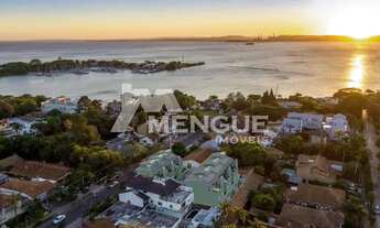 Imagem 6: Casa com 4 dormitórios e 4 vagas à venda no bairro Vila Assunção em Porto Alegre