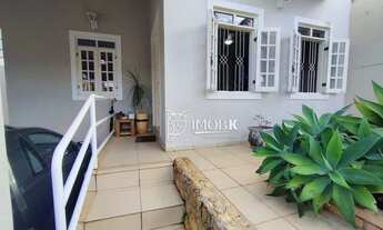 Imagem 3: Casa com 3 dormitórios, 1 suíte, 226 m² por R$ 890 mil