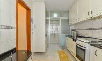 Imagem 5: Apartamento para venda possui 88 metros quadrados com 3 quartos em Água Verde - Curitiba