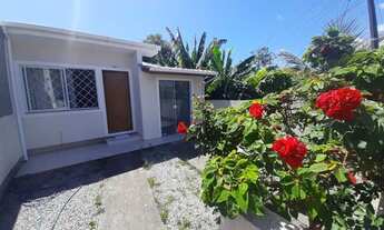 Imagem 3: Casa para venda com 60 metros quadrados com 2 quartos em Barra do Aririú - Palhoça - SC