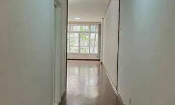 Imagem 2: Otimo Apartamento para venda tem 140 metros quadrados com 3 quartos em Copacabana