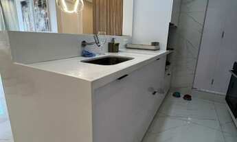 Imagem 6: Apartamento super luxuoso com 3 quartos, varanda, piso porcelanato, móveis planejados, ele