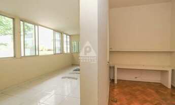 Imagem 4: Em Botafogo! Apartamento de quarto e sala, com direito a um amplo terraço