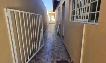 Imagem 2: Casa para venda tem 360 metros quadrados com 3 quartos em Vale do Sol - Nova Lima - MG