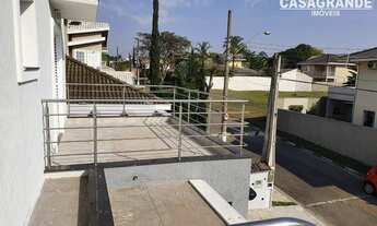 Imagem 5: Casa de condomínio para venda possui 260 metros quadrados com 4 quartos