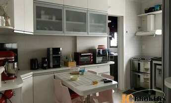 Imagem 4: Apartamento com 177 m² de área útil, 3 Dormitórios sendo 3 suítes, 3 Vagas