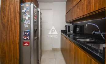 Imagem 7: Excelente cobertura duplex, 211 metros, vista lateral mar, 3 suítes