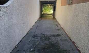 Imagem 2: Casa com 3 quartos, área externa e vaga para 4 carros