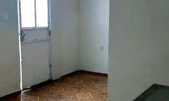 Imagem 2: Kitinet pertinho do fuxico Com 1 quarto, cozinha e banheiro