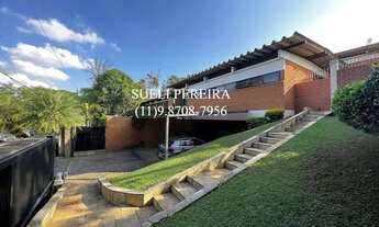 Imagem 2: Casa de condomínio para venda tem 640 metros quadrados com 4 quartos