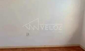 Imagem: Apartamento - / Residencial / Catete