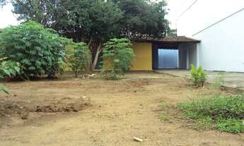 Imagem 4: Lote à venda, 390 m², residência no fundo, bem localizado. Setor Serrinha, Goiânia-GO