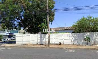 Imagem 4: Terreno disponível para venda no bairro Santa Mônica em Uberlândia - MG