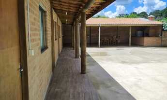 Imagem: Linda chácara à venda no Bairro das Posses