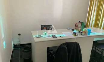 Imagem 3: Privilégio Imóveis vende: Excelente Sala Comercial com 2 ambientes mobiliada, com ar condi