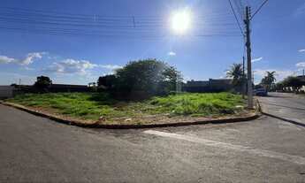 Imagem: Esquina 388,74m² (Asfalto, Agua e Esgoto)