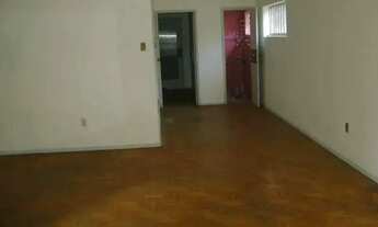 Imagem 4: Imóvel para aluguel tem 140 metros quadrados com 3 quartos em Rio Branco - Porto Alegre