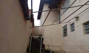 Imagem 3: EXCELENTE CASA 2 QTS COM GARAGEM