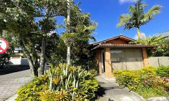 Imagem: Casa de esquina, excelente localização