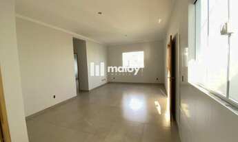 Imagem 2: Casa para Venda em Cascavel, Floresta, 2 dormitórios, 1 suíte, 2 banheiros, 2 vagas