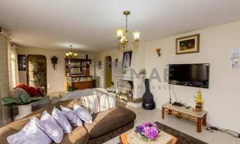 Imagem 6: Térrea para venda possui 204 m² com 3 quartos em Vista Alegre - Curitiba - PR