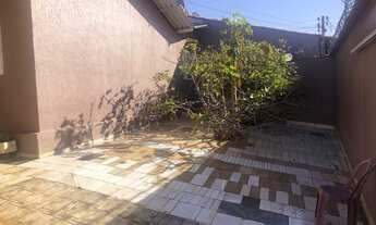 Imagem 2: Casa para venda possui 150 m² com 3 quartos em Santa Rosa - Uberlândia - MG