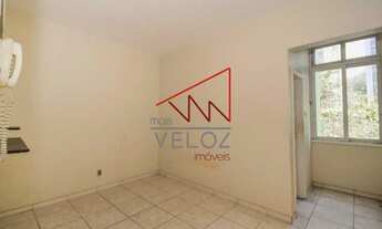 Imagem 7: Quarto e sala com 41 metros em rua nobre do Flamengo - Rio de Janeiro - RJ