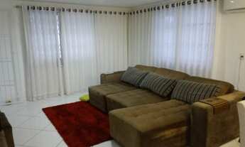 Imagem 5: Casa ampla de 4 dormitórios à venda no bairro Jardim Iririu - Joinville/SC