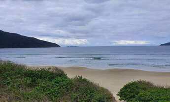 Imagem: Sobrado em Pântano do Sul